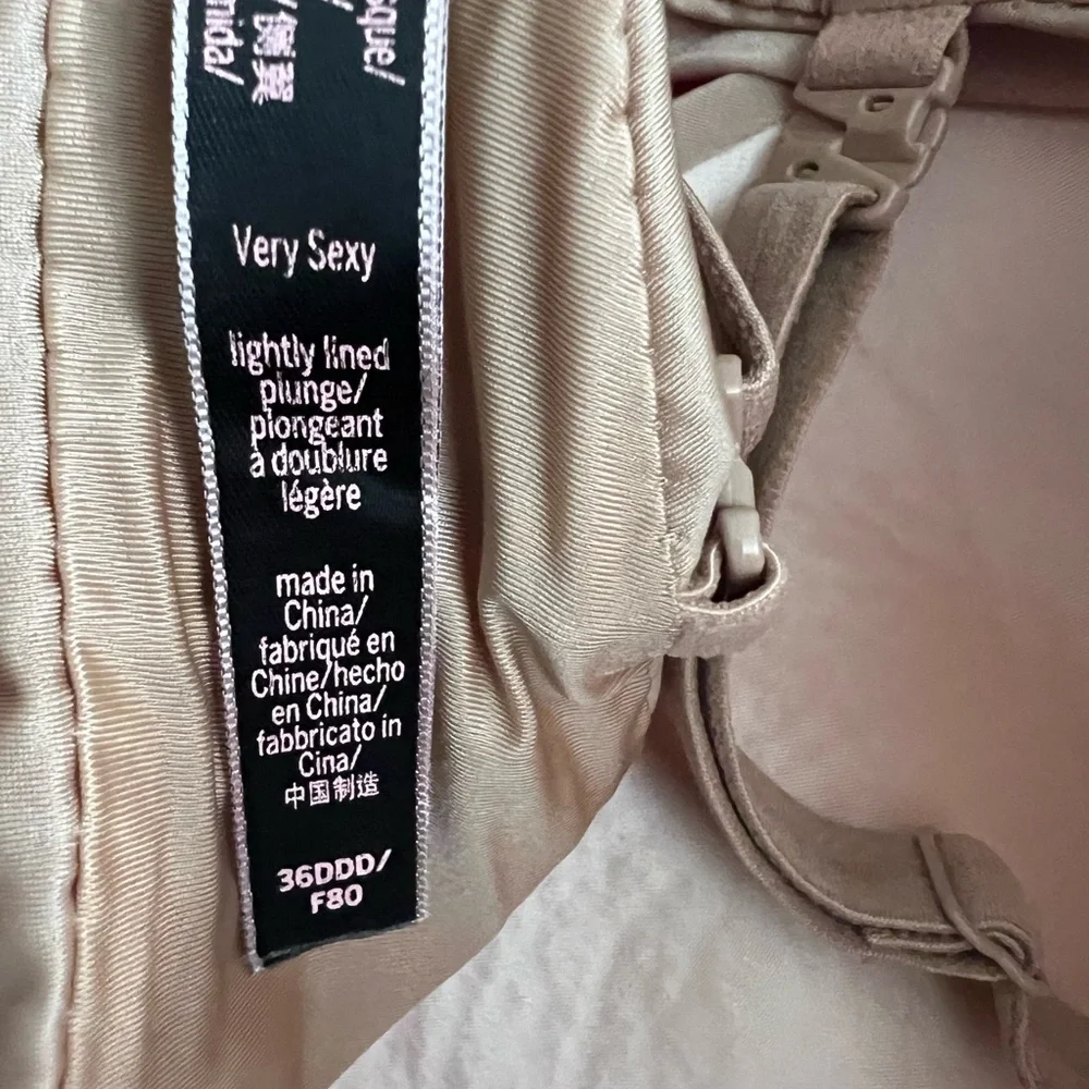 Victoria's Secret Nude ligntly Lined Bra